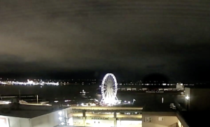 Seattle Waterfront Webcam SWW Hapaq-Lloyd Container Ship and the Great Wheel 08 02 2018